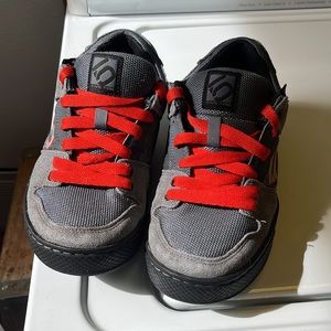 ❗️SOLD❗️ Five Ten Freerider Mountain Biking Shoes Mens 6.5 or Womens 8 🚴